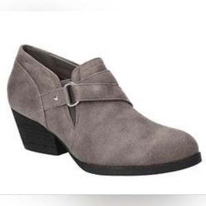 Bella Vita Odette Women's Bootie, Size 8M, Grey